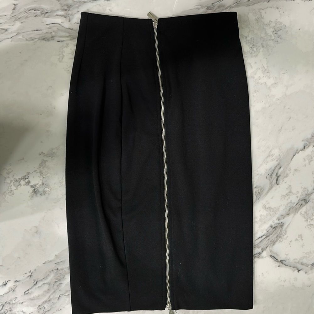 Jennifer Lopez zip up front skirt